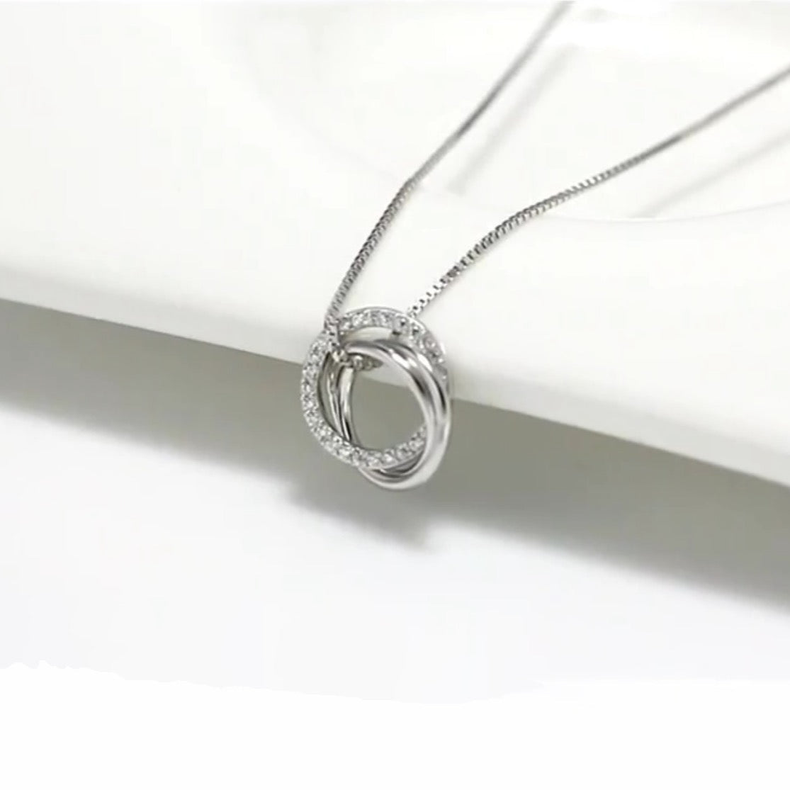 Eternal Loop Pendant – Rhodium Plated