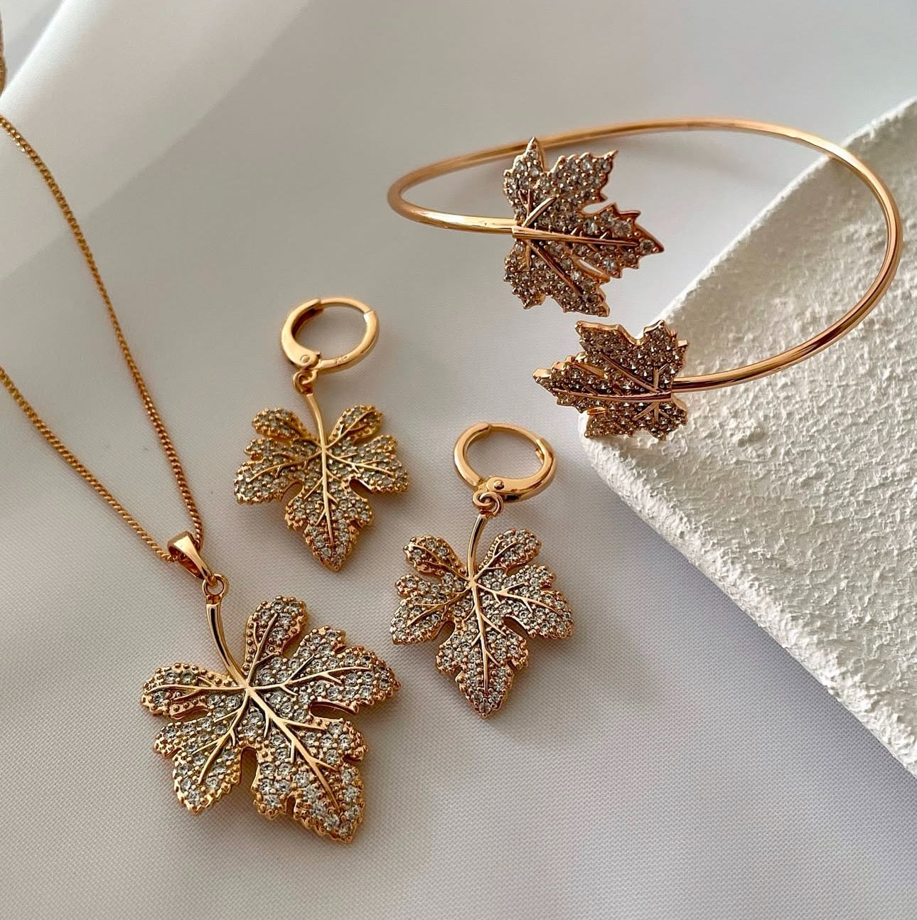 JEWLLERY SETS